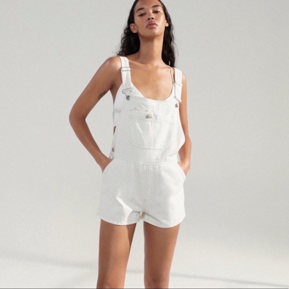 Zara White/ Cream Denim Overall Shorts Romper. Brand New! Size M Medium